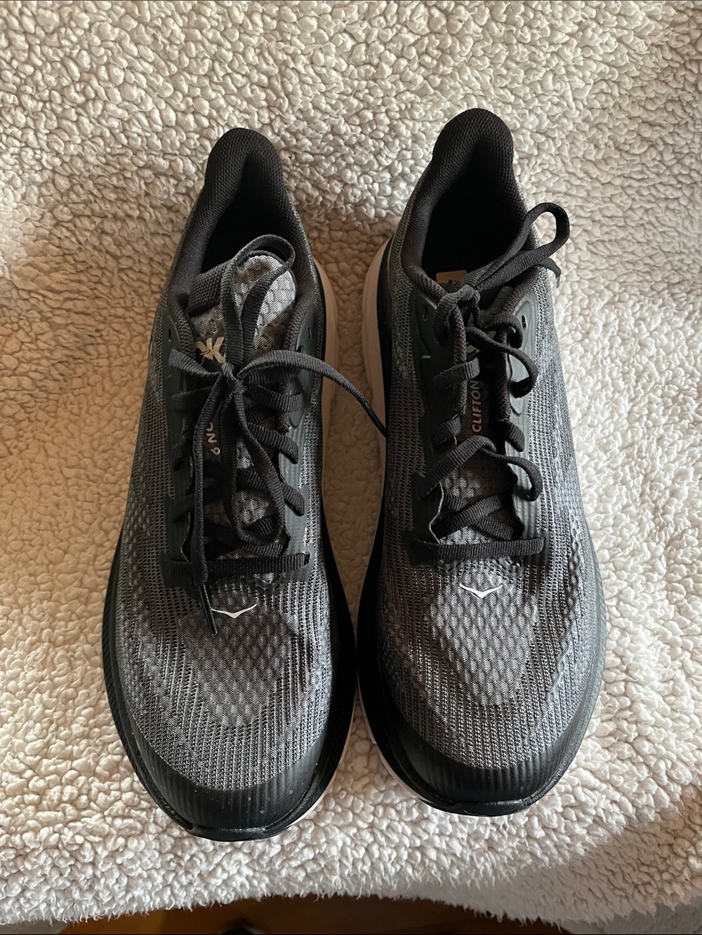 Men's / older child’s/ Gray Hoka Clifton 9 Running Shoes, mesh/ water resistant